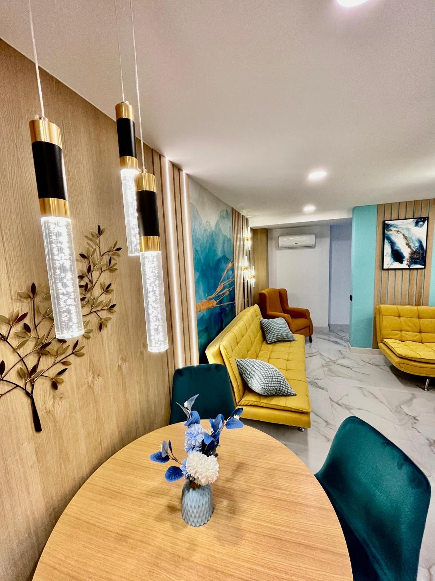 Elegante Apartamento Tres Colores لقنت المظهر الخارجي الصورة